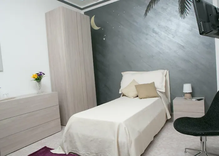 Affitta The Queen 3* 伊斯皮卡