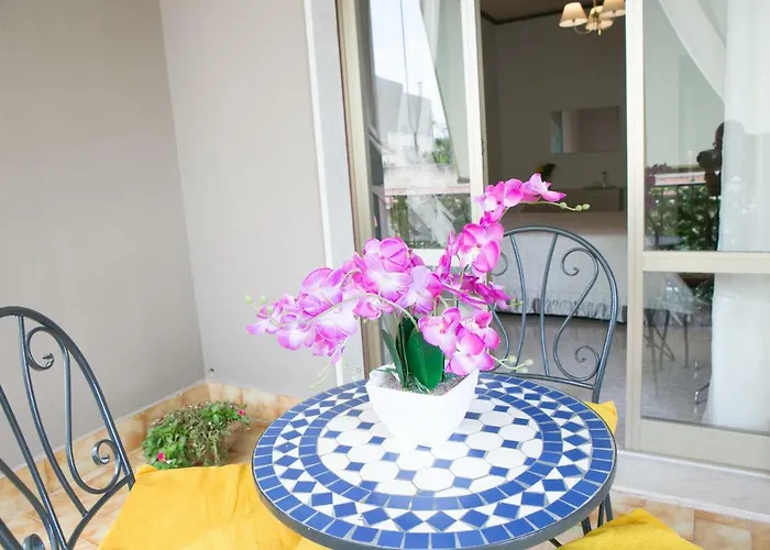 Affitta The Queen 3*