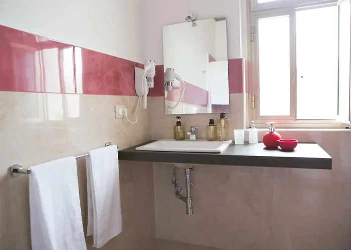 Couette-café Affitta The Queen